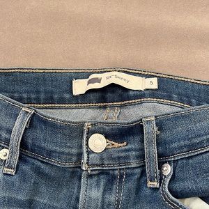 Women’s Levi’s 524 Skiny jeans
